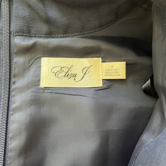 Eliza J Sleeveless Navy with Pink Piping Dress Size 4 - Picture 7 of 9